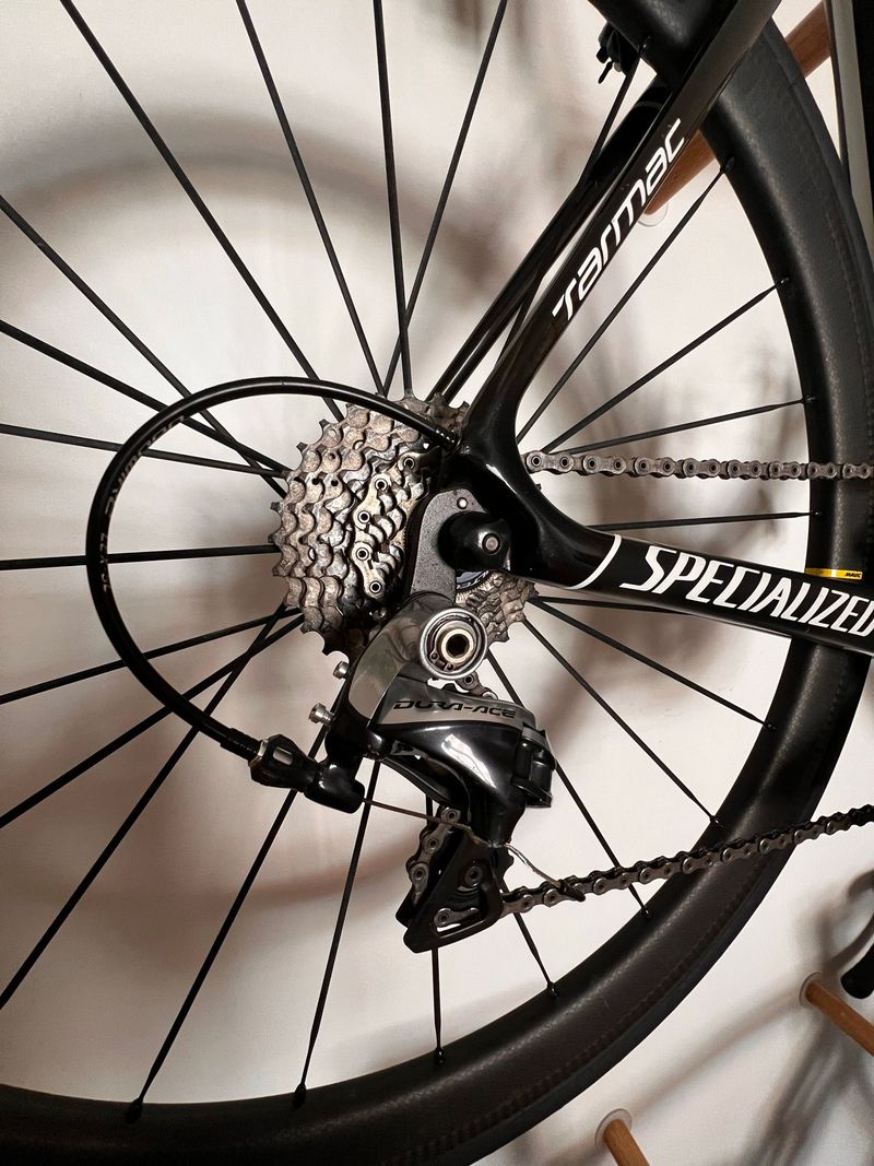 Used Specialized Tarmac Shimano Dura Ace 2016 Road & Gravel, Black — image 4 of 13