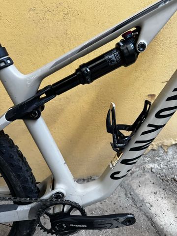 Canyon LUX Shimano SLX 2023 Mountainbike usato, Grigio chiaro — immagine 5 di 5