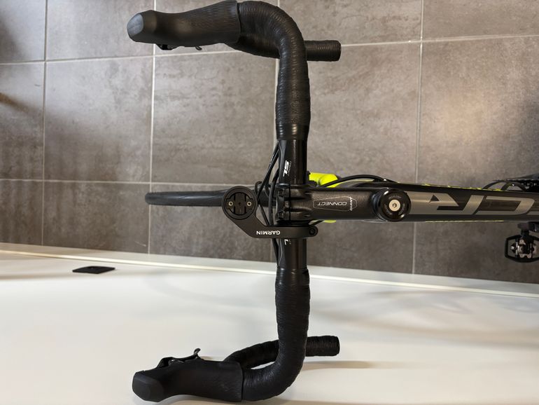 Used Giant TCR Advanced Pro 1 2018 2018 Road & Gravel, Black — image 3 of 6