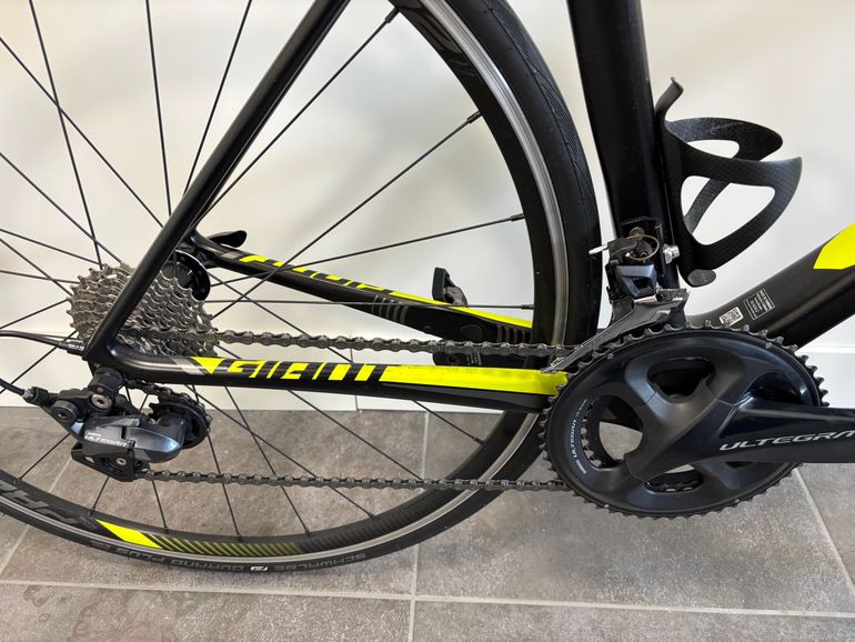 Used Giant TCR Advanced Pro 1 2018 2018 Road & Gravel, Black — image 4 of 6