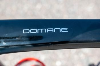 Used Trek Domane SL 6 Gen 3 2021 2021 Road & Gravel, Purple — image 13 of 15