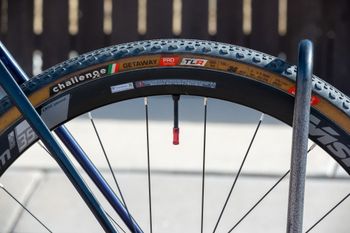 Used Trek Domane SL 6 Gen 3 2021 2021 Road & Gravel, Purple — image 8 of 15