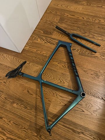 Used Giant TCR Advanced SL, Disc Frameset 2021 Frameset 2021 Road & Gravel