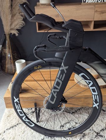 Used Cadex Sram Force 2025 Road & Gravel, Black — image 3 of 19
