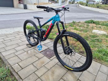 Trek, Slash 8 2021