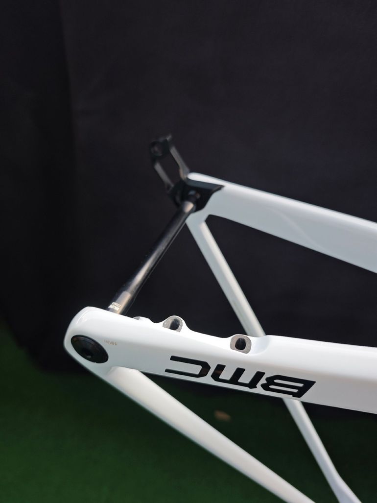 Used BMC Teammachine SLR 01 LTD 2023 Frameset 2023 Road & Gravel, White — image 4 of 9