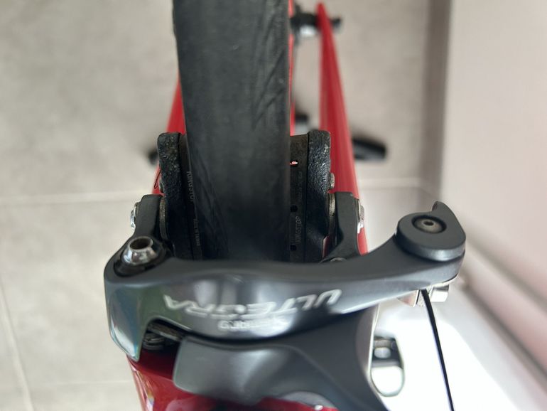 Used Canyon Aeroad CF SLX 8.0 2018 2018 Road & Gravel, Red — image 7 of 14