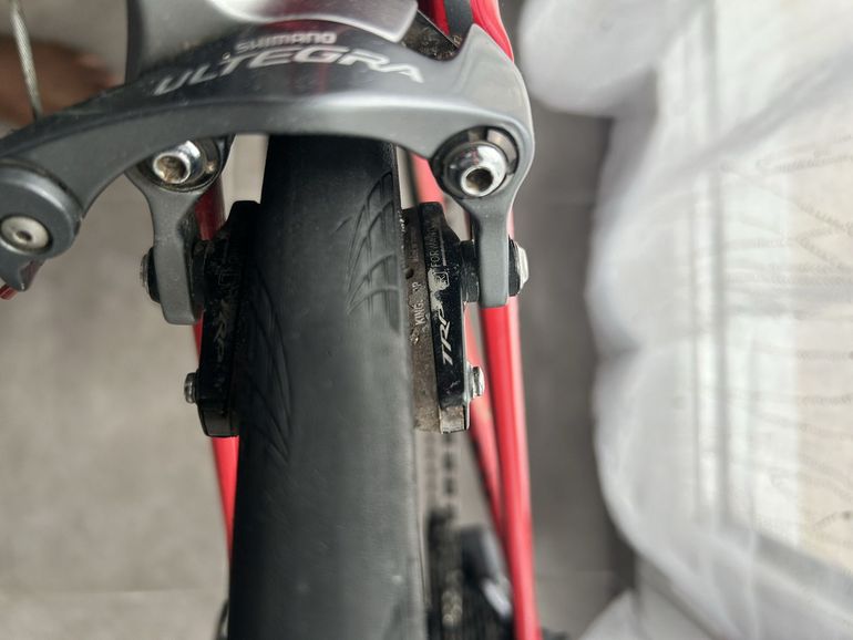 Used Canyon Aeroad CF SLX 8.0 2018 2018 Road & Gravel, Red — image 8 of 14