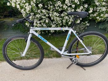 Used TREK 8000 TREK 8000 Custom Shimano Deore 1988 Mountainbike, Weiß — image 2 of 5
