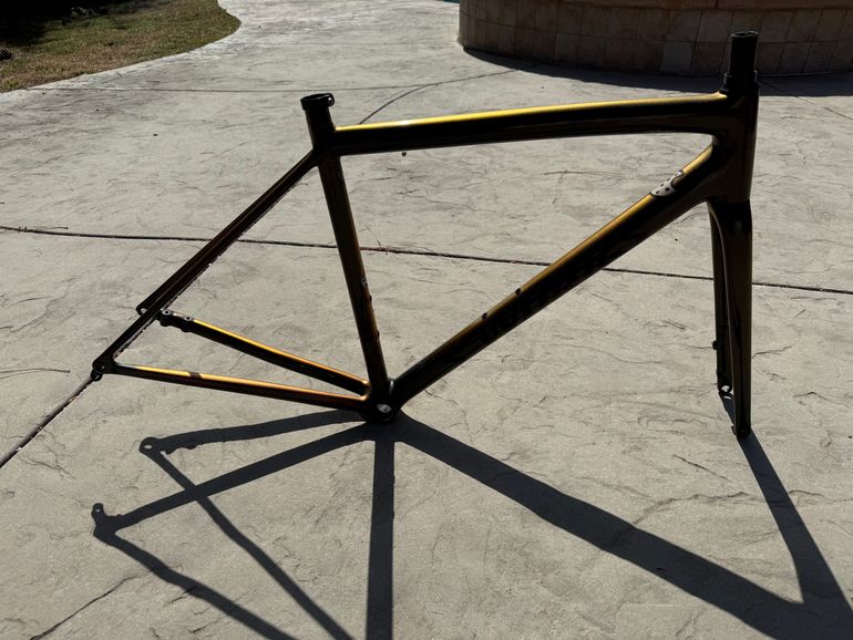 Used Specialized S-Works Aethos Frameset - FACT 12r Carbon 2025 Frameset 2025 Road & Gravel, Purple — image 3 of 6