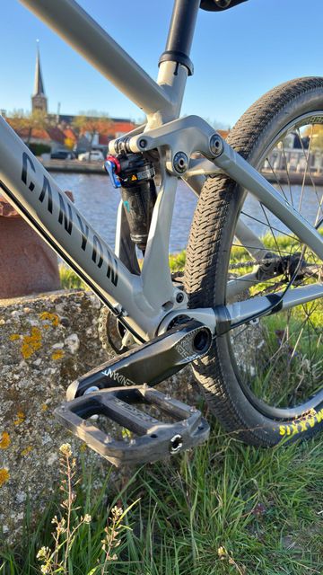 Used Canyon Stitched 720 2022 2022 Mountainbike, Light Gray, 26 — image 7 of 10
