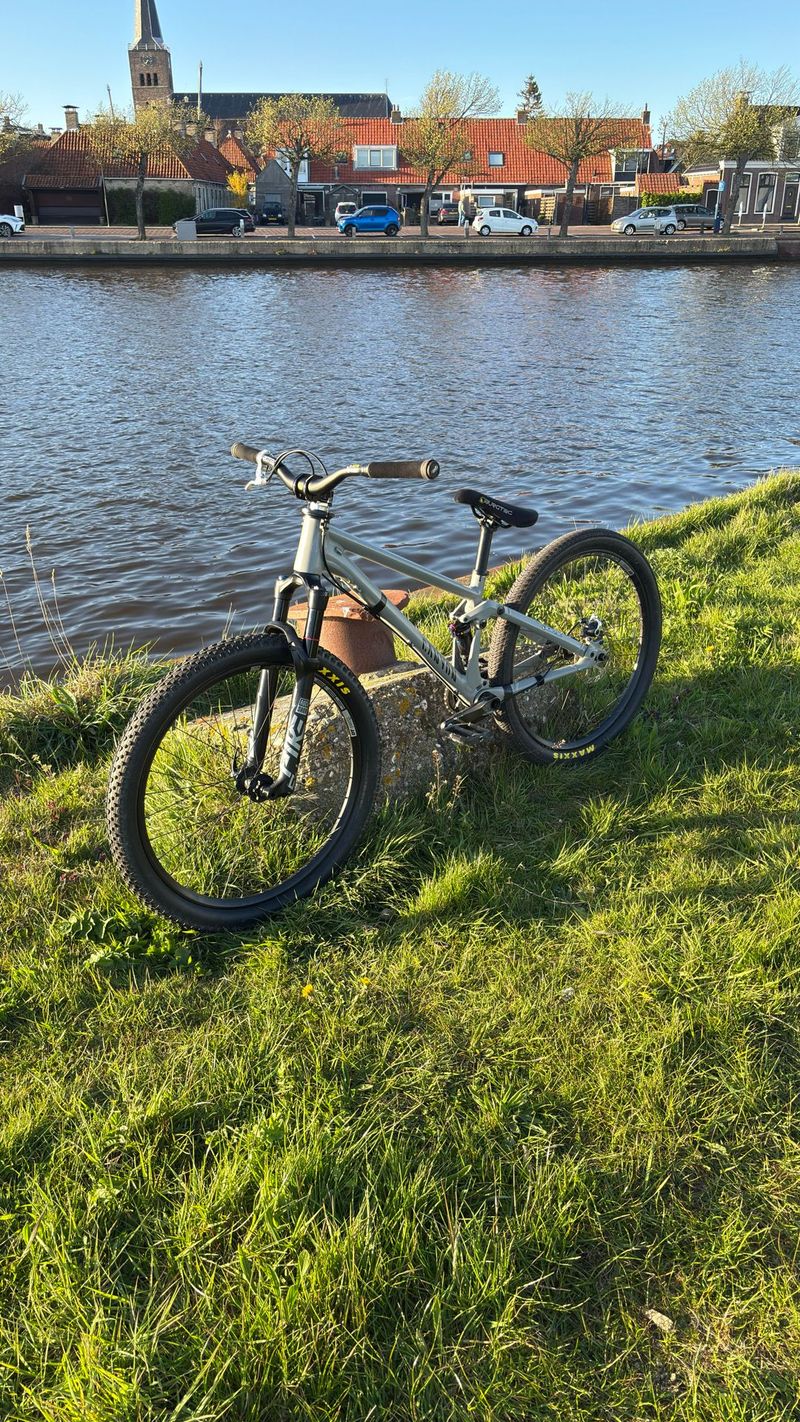 Used Canyon Stitched 720 2022 2022 MTB
