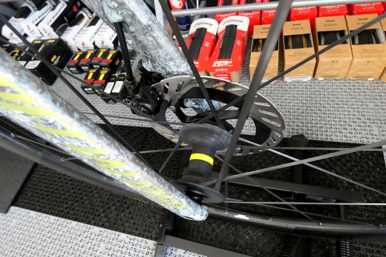 Used Specialized S-Works Tarmac SL8 - Shimano Dura-Ace Di2 2025 2025 Road & Gravel, Light Gray — image 16 of 28
