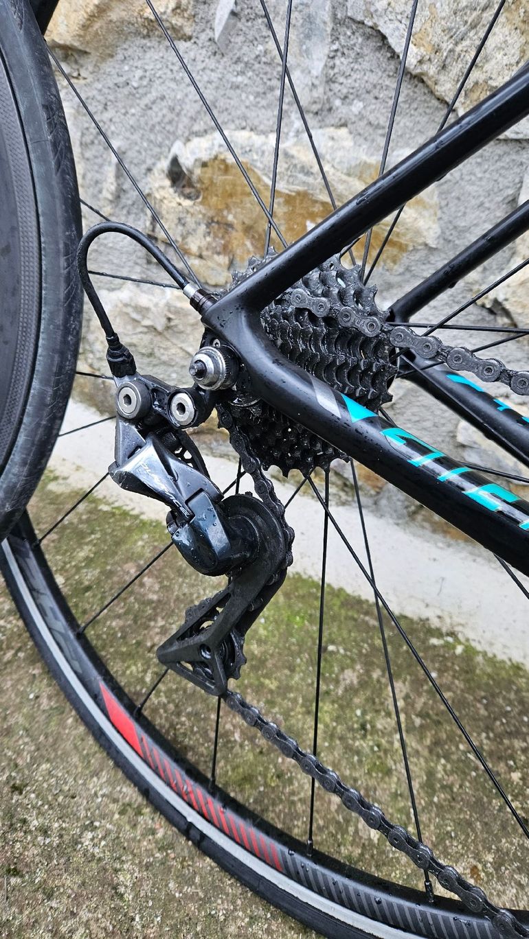 Used Giant tcr Giant tcr Custom Shimano Dura Ace 2018 Road & Gravel — image 8 of 8
