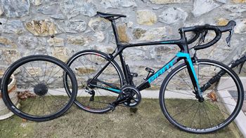 Used Giant tcr Giant tcr Custom Shimano Dura Ace 2018 Road & Gravel — image 6 of 8