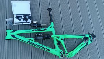 Used Banshee Custom Frameset 2016 Mountainbike, Green — image 2 of 4