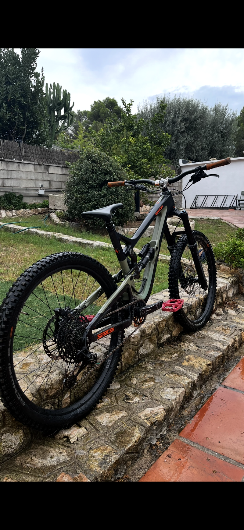 Used Saracen Ariel LT 2019 Frameset 2019 Mountainbike, Green, 27.5 — image 2 of 4