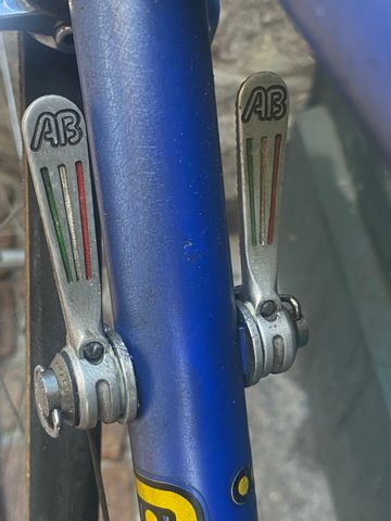 Used Bianchi Custom Campagnolo Veloce 1980 Road & Gravel, Blue — image 6 of 19