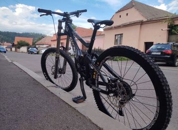 Used Giant Glory Shimano Deore XT 2009 Mountainbike, Black — image 2 of 5