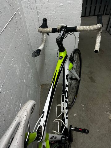 Kuota KIRAL Shimano Ultegra Di2 2017 Road & Gravel usato, Verde — immagine 6 di 6