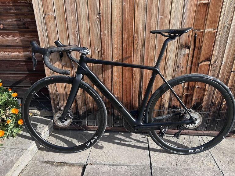 Used Cervélo R5 Ultegra Di2 Disc 2021 2021 Road & Gravel, Black — image 2 of 7