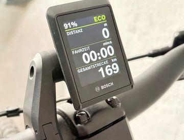 KTM Macina Premium 2023 Urban d'occasion — image 2 sur 11