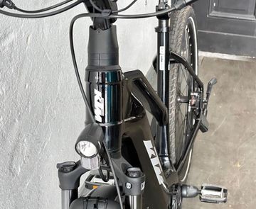 KTM Macina Premium 2023 Urban d'occasion — image 3 sur 11