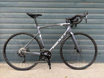 Ridley Fenix Disc - Shimano 105 2x11sp 2023 2023 Road & Gravel usato