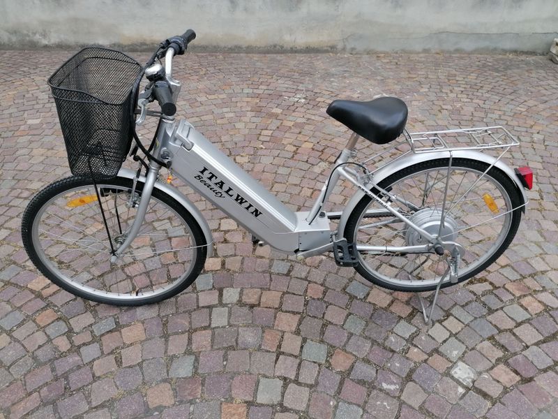 Used Italwin Beauty Urban & Touring
