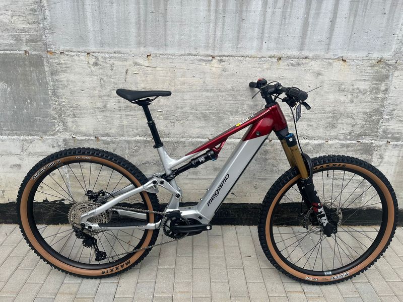 Tweedehands Megamo FLAME AL 05 Red '26 2026 MTB
