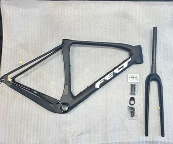 Felt, Breed Frameset