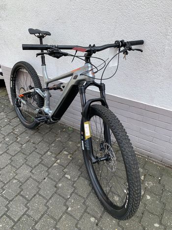 Used Cannondale Moterra Neo 4 2023 2023 Mountainbike, Gris claro — image 4 of 4