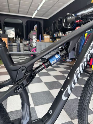 Wilier Urta Shimano SLX 2025 Mountainbike d'occasion — image 4 sur 6