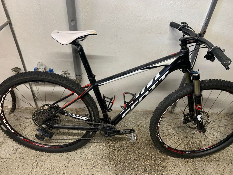 Used Scott Scale 910 2016 2016 Mountainbike, Black — image 1 of 3