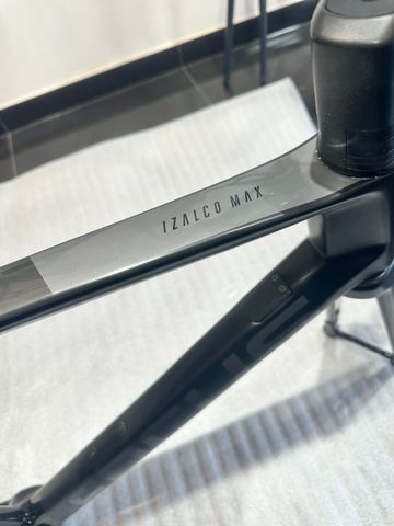 Used Focus IZALCO MAX 9 FRAMESET 2022 Frameset 2022 Road & Gravel, Black — image 3 of 10