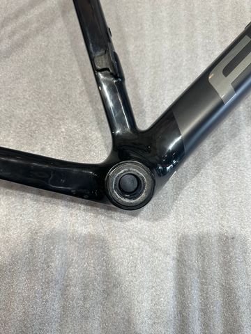 Used Focus IZALCO MAX 9 FRAMESET 2022 Frameset 2022 Road & Gravel, Black — image 5 of 10