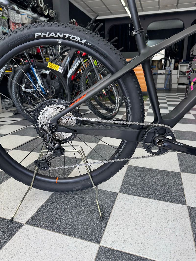 KTM MYROON MASTER 2025 2025 Mountainbike d'occasion — image 3 sur 5