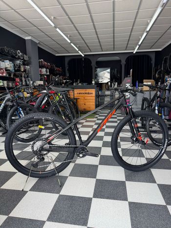 KTM, MYROON MASTER 2025