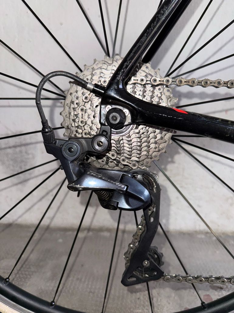 Used Giant TCR Advanced Pro 1 2018 2018 Road & Gravel, Black — image 4 of 9