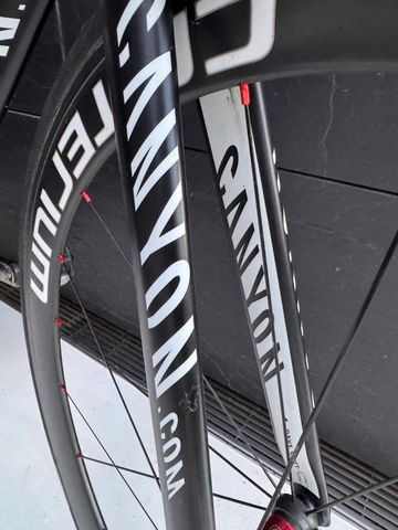 Tweedehands Canyon Aeroad 9.0 Cf Sl 2013 Road & Gravel — afbeelding 15 van 20