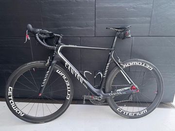Tweedehands Canyon Aeroad 9.0 Cf Sl 2013 Road & Gravel — afbeelding 1 van 20