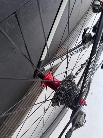 Tweedehands Canyon Aeroad 9.0 Cf Sl 2013 Road & Gravel — afbeelding 4 van 20