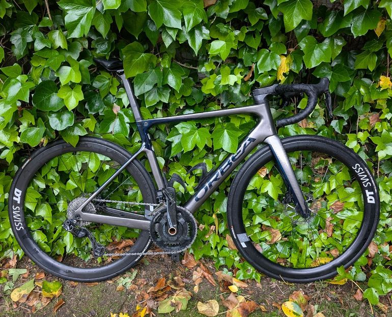 Used Orbea ORCA M10iLTD PWR 2023 2023 Road & Gravel, Gris claro — image 1 of 8