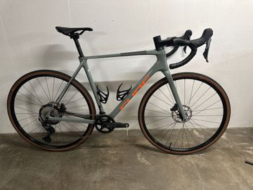 Gebrauchtes CUBE CROSS RACE C:62 PRO 2024 2024 Road & Gravel