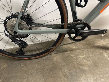 Brugt CUBE CROSS RACE C:62 PRO 2024 2024 Road & Gravel — billede 3 af 3