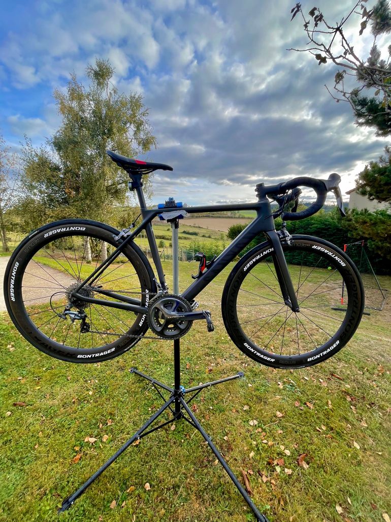 Used Canyon Ultimate CF SLX 8.0 2018 2018 Road & Gravel, Black — image 4 of 4