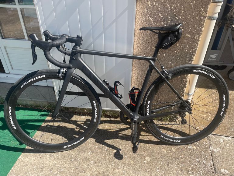 Used Canyon Ultimate CF SLX 8.0 2018 2018 Road & Gravel, Black — image 1 of 4