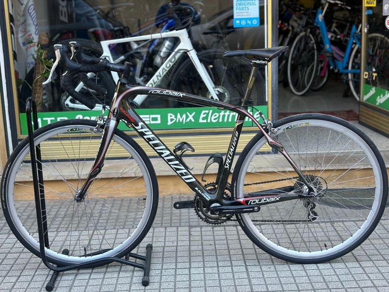 Used Specialiced Specialiced Custom Shimano 105 2015 Road & Gravel — image 2 of 5