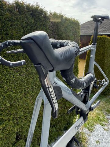 Używany BMC Timemachine ROAD 01 ONE 2020 2020 Road & Gravel — zdjęcie 4 z 11