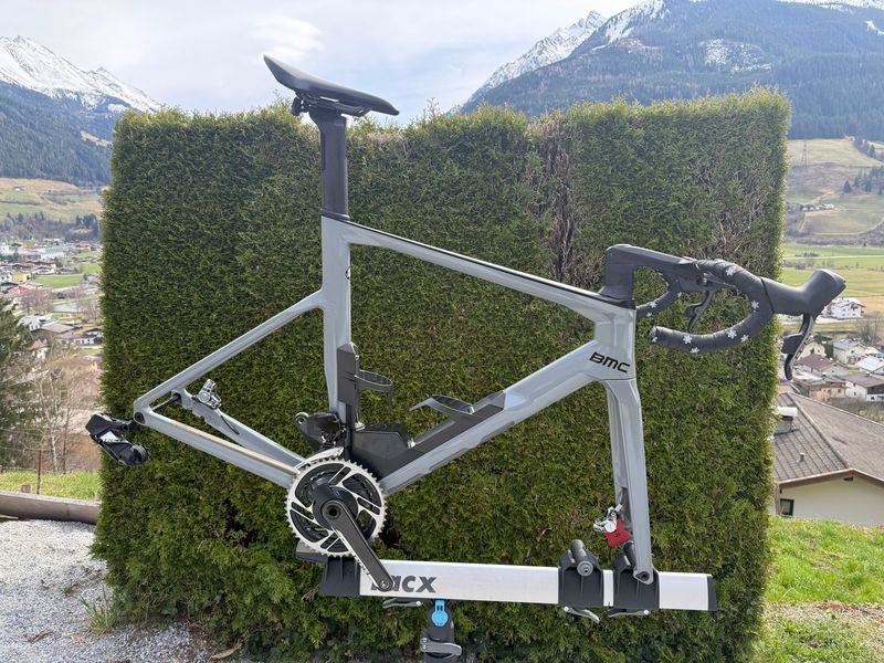Używany BMC Timemachine ROAD 01 ONE 2020 2020 Road & Gravel — zdjęcie 1 z 11